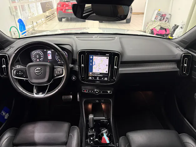 Volvo XC40 D4 AWD R-Design Geartronic