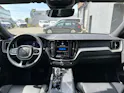 Volvo XC60 B5 Benzin Mild Hybrid AWD Plus Dark Geartronic