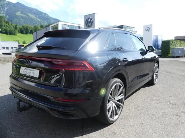 Audi Q8 55 TFSI quattro tiptronic