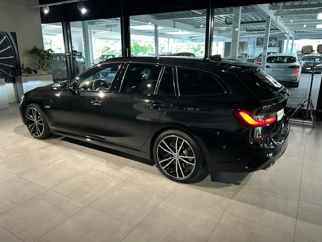 BMW 320e Touring M Sport Steptronic