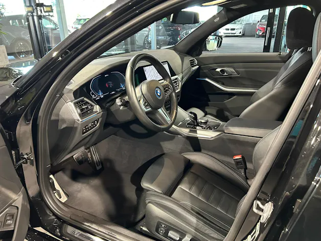 BMW 320e Touring M Sport Steptronic