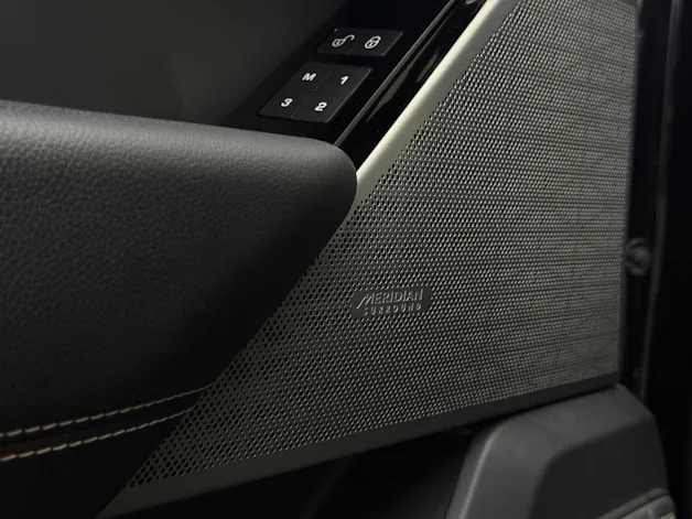 Land Rover Range Rover Velar R-Dynamic P 250 SE Automatic
