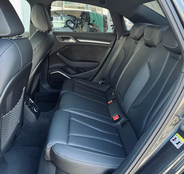 Audi RS3 Limousine 2.5 TSI quattro S-tronic