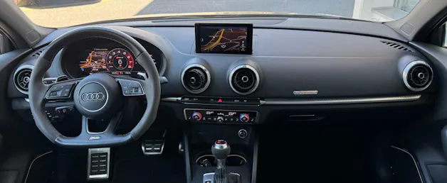 Audi RS3 Limousine 2.5 TSI quattro S-tronic