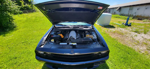 Dodge USA Challenger 6.1 HEMI SRT8