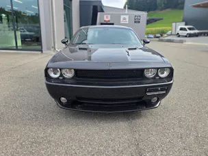 Dodge USA Challenger 6.1 HEMI SRT8