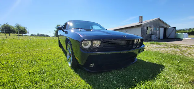 Dodge USA Challenger 6.1 HEMI SRT8