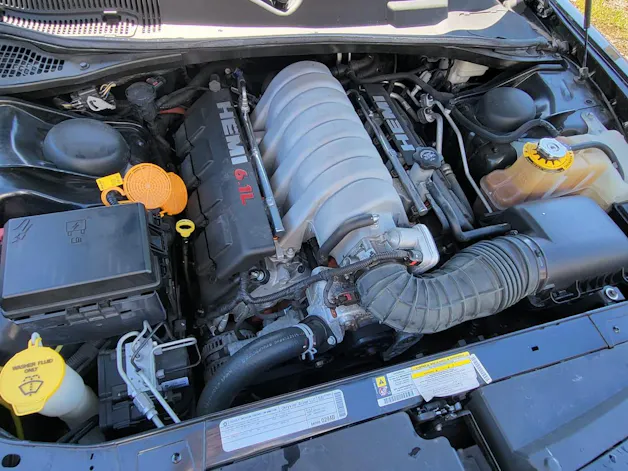 Dodge USA Challenger 6.1 HEMI SRT8