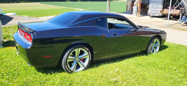 Dodge USA Challenger 6.1 HEMI SRT8