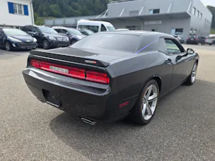 Dodge USA Challenger 6.1 HEMI SRT8