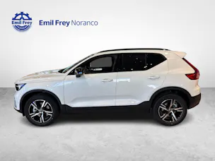 Volvo XC40 2.0 B3 MH Plus Dark