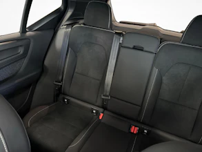 https://vehicle.imgix.net/4334089/dcb745af-1678-4b90-adf3-96e75453321b.jpg