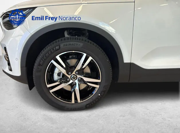 Volvo XC40 2.0 B3 MH Plus Dark