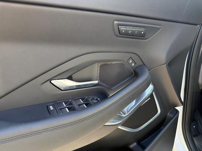 Fahrzeugbild JAGUAR E-PACE