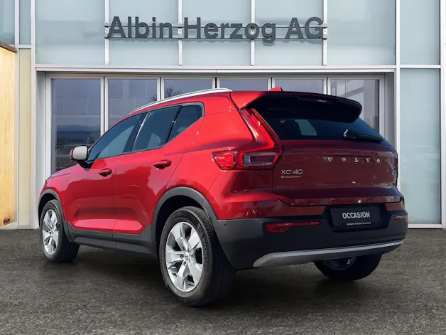 Volvo XC40 2.0 D4 Momentum AWD