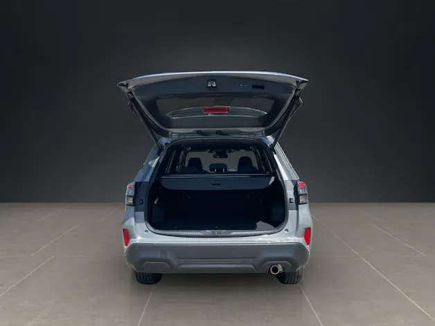 Subaru Forester Station 2.0i e-Boxer Swiss Plus
