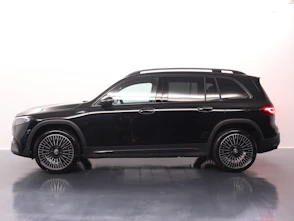 Fahrzeugbild MERCEDES-BENZ EQB 350 Swiss Star AMG Line 4matic