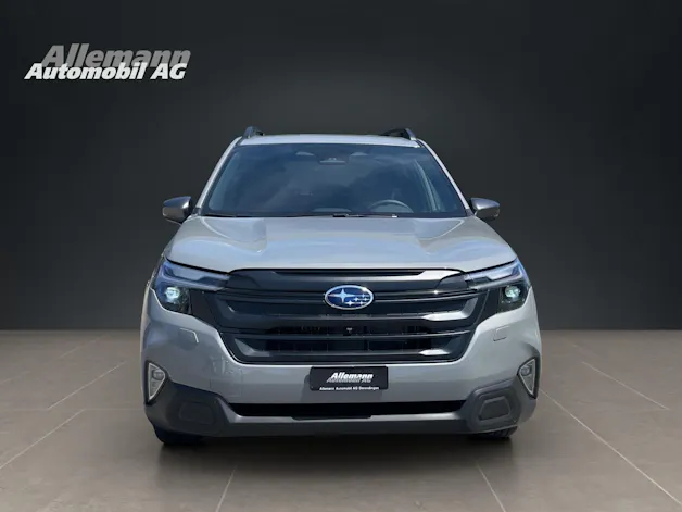 Subaru Forester Station 2.0i e-Boxer Luxury