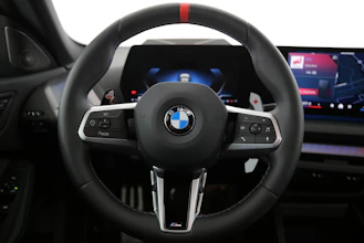 https://vehicle.imgix.net/4334207/e792d17e-9e5d-4ac3-90bc-8be64f982ffb.jpg
