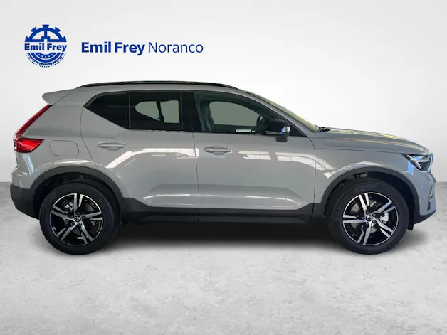 VOLVO XC40 2.0 B3 MH Plus Dark