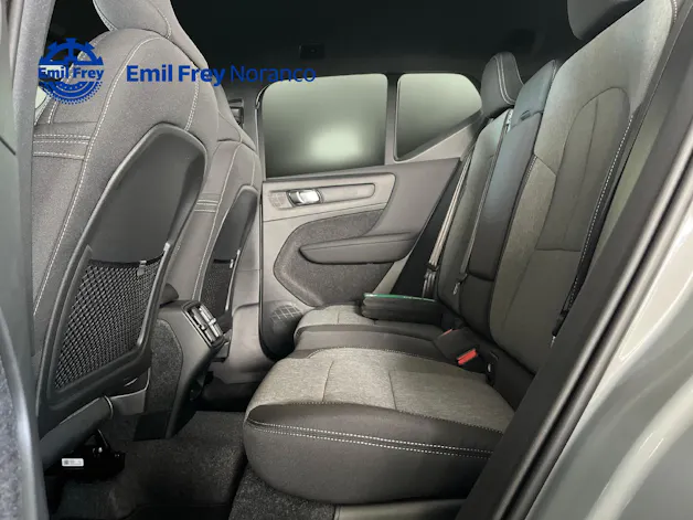 VOLVO XC40 2.0 B3 MH Plus Dark