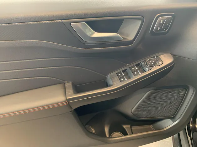 Ford Kuga 2.5 Hybrid ST-Line X 4x4