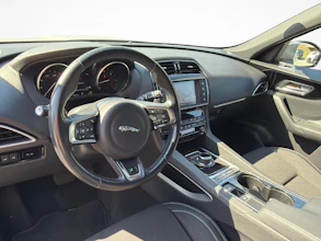 https://vehicle.imgix.net/4334283/ed1c8e5c-c8de-496c-9ed1-81e897affa8a.jpg