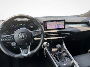https://vehicle.imgix.net/4334309/2b5872a3-bae6-480d-b4e1-e6c41e2911e6.jpg