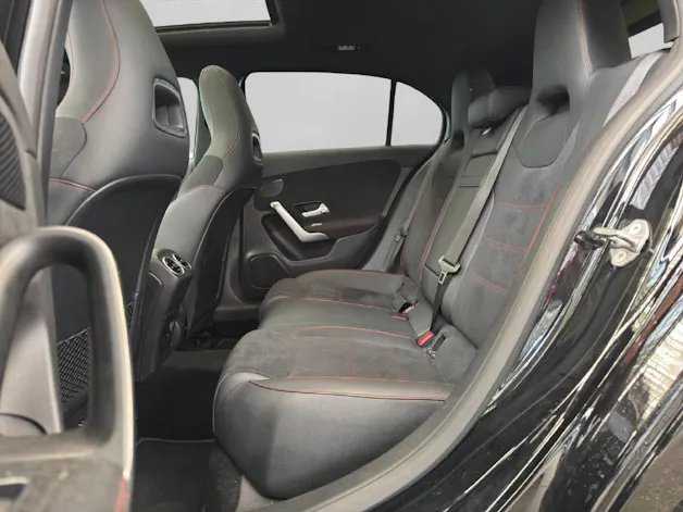 Mercedes-Benz A 180 AMG Line