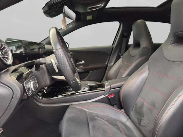 Mercedes-Benz A 180 AMG Line