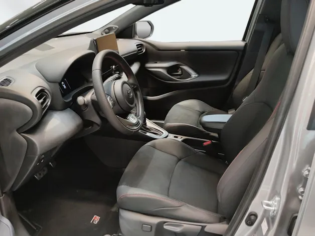 Toyota Yaris 1.5 VVT-i HSD GR Sport