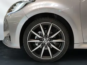 Toyota Yaris 1.5 VVT-i HSD GR Sport