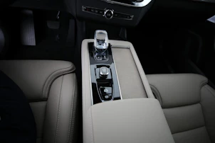 Fahrzeugbild VOLVO XC90 2.0 T8 TE Ultra Dark eAWD