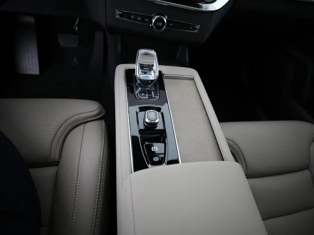 VOLVO XC90 2.0 T8 TE Ultra Dark eAWD