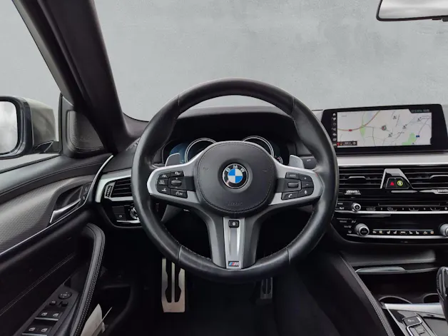 BMW M550i xDrive (CH)