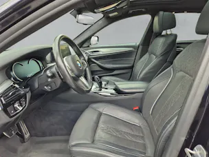 BMW M550i xDrive (CH)