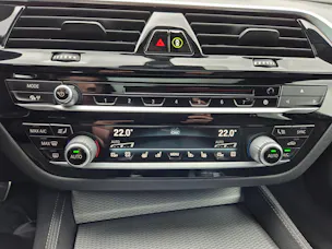 BMW M550i xDrive (CH)
