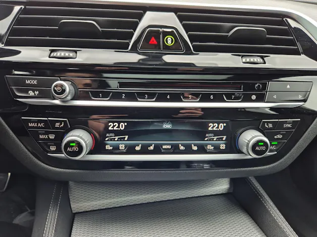 BMW M550i xDrive (CH)