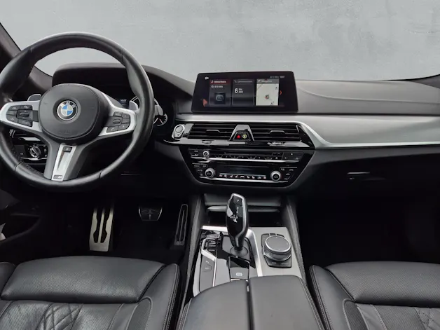 BMW M550i xDrive (CH)
