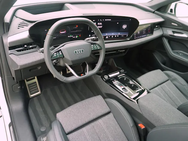 Audi Q6 e-tron S line quattro