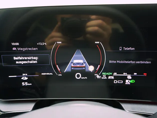 Audi Q6 e-tron S line quattro