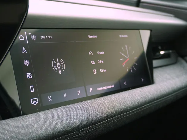 Audi Q6 e-tron S line quattro