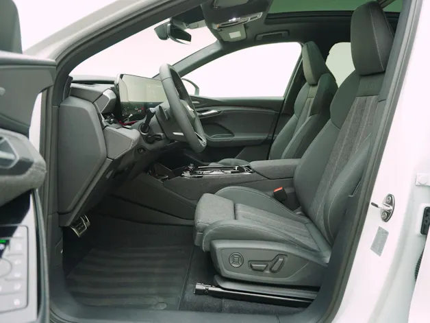 Audi Q6 e-tron S line quattro