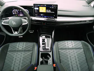 VW Golf 8.5 1.5 eTSI DSG R-Line