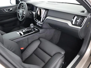 https://vehicle.imgix.net/4334545/0a7e8fe0-350f-4511-9ad2-4282414afc54.jpg