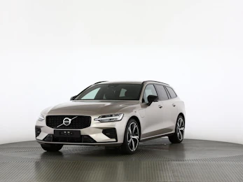 Fahrzeugbild VOLVO V60 2.0 T6 TE Ultra Dark eAWD Fahrzeugbild VOLVO V60 2.0 T6 TE Ultra Dark eAWD
