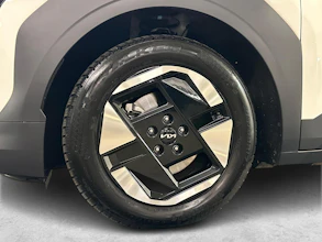 https://vehicle.imgix.net/4334559/a1968fd6-bd1a-47ba-a148-242a69eafb63.jpg