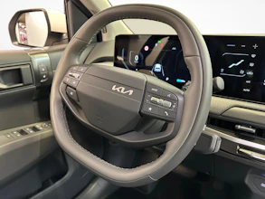 https://vehicle.imgix.net/4334559/f3f0e3af-5fa2-48a3-9e96-1ae6672dbe82.jpg