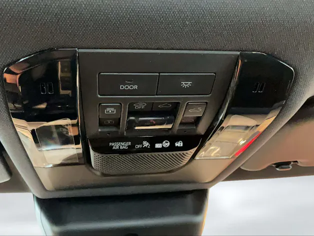 Toyota Land Cruiser 2.8 D 48V Invincible