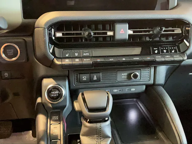 Toyota Land Cruiser 2.8 D 48V Invincible